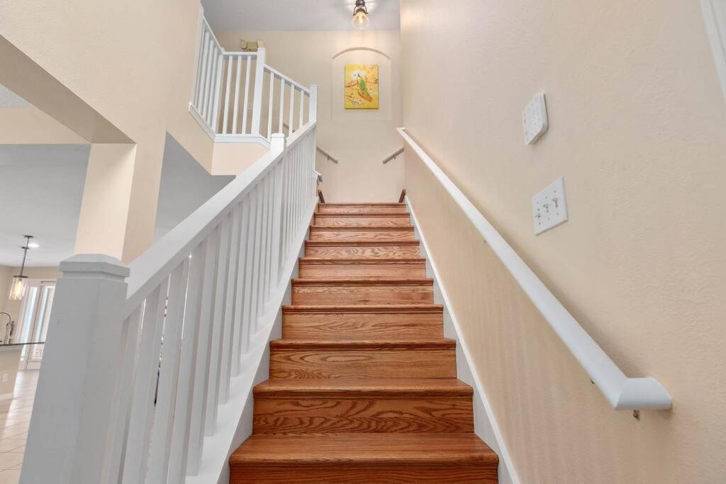 Lakeview W/8 Bedroom 5 Kingsuite 3 Miles To Disney Kissimmee Εξωτερικό φωτογραφία