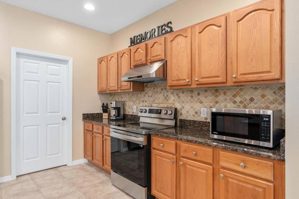 Lakeview W/8 Bedroom 5 Kingsuite 3 Miles To Disney Kissimmee Εξωτερικό φωτογραφία